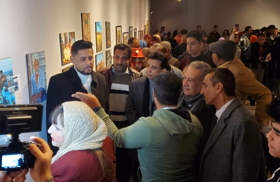نخبة اليمن يفتتحون معرض "للفن ضوء" في دار الأوبر المصرية